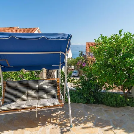 2 Bedroom In *