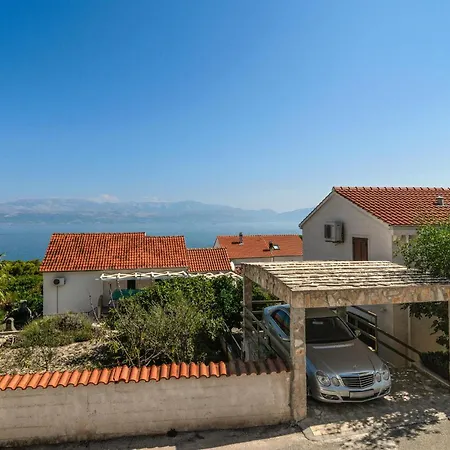 2 Bedroom In Sutivan