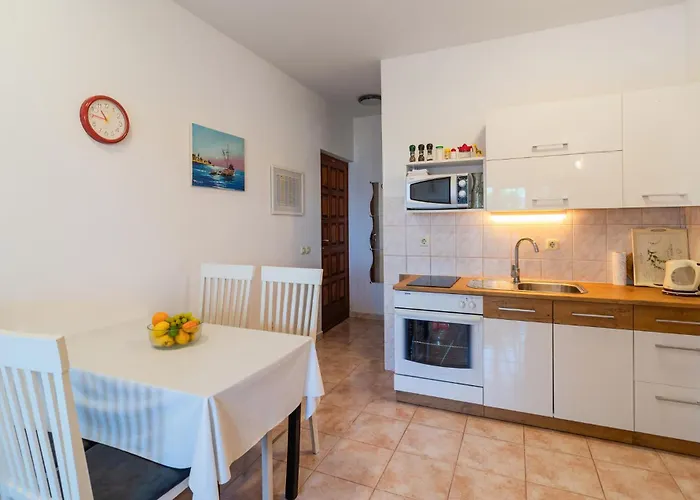 Apartamento 2 Bedroom In Sutivan