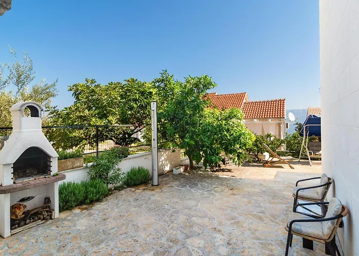 2 Bedroom In Sutivan